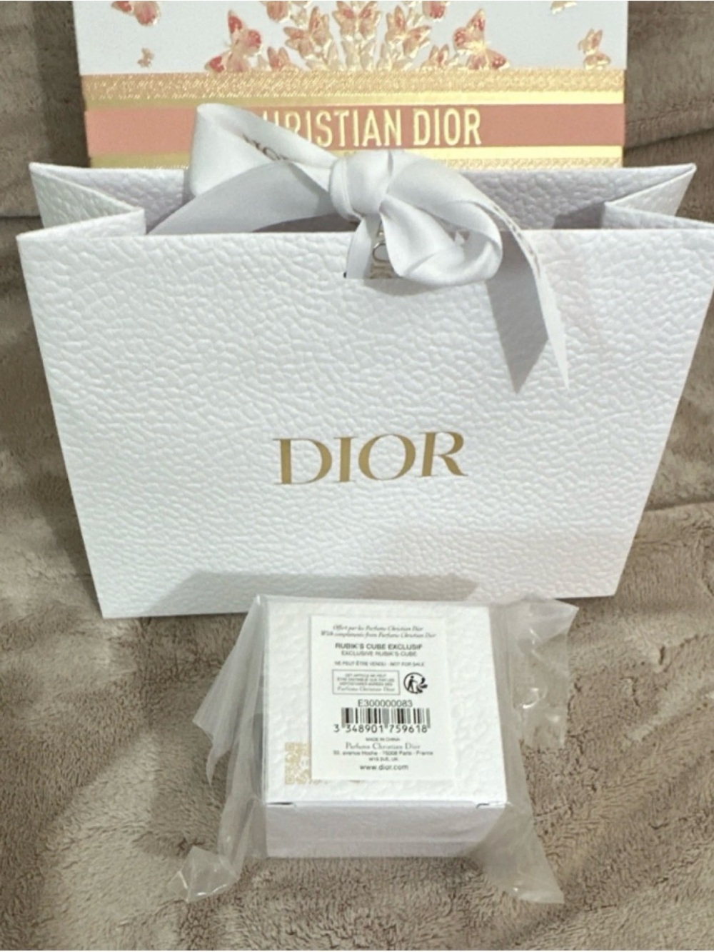 Dior Exclusive Luxury Rubik's Cube / New Sealed In Box ,White & Gold - Picture 3 of 4